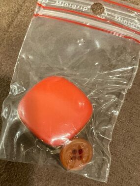 Orange Buttons